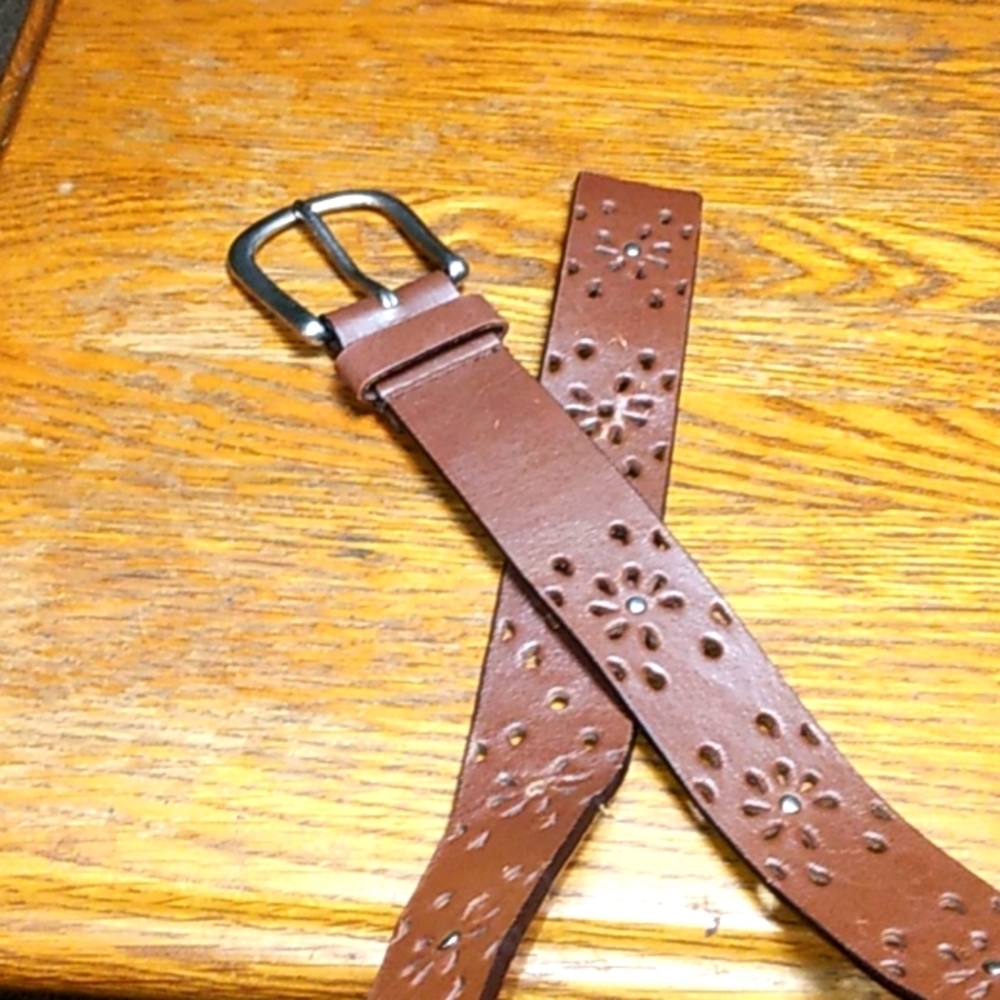 Men's leather belt